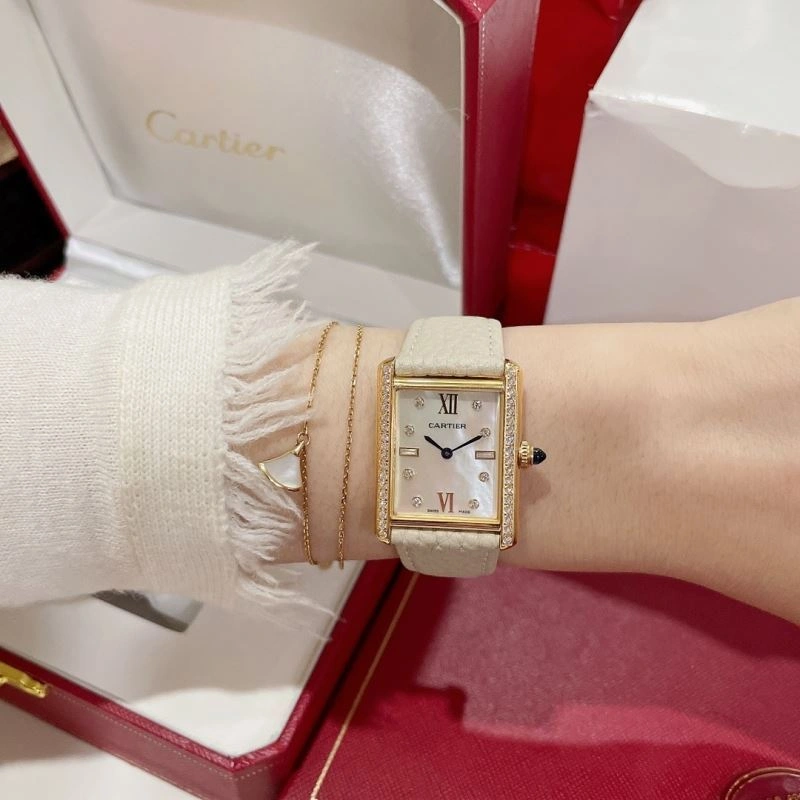SmoothTexture CARTIER Watches 181107