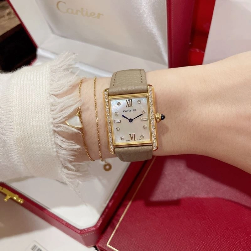 SmoothTexture CARTIER Watches 181107