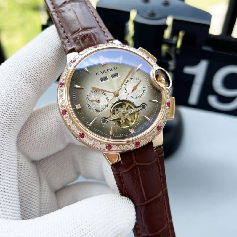 Stylish CARTIER Watches 181131