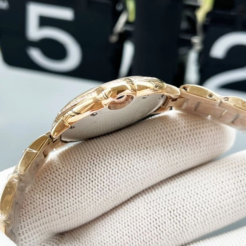 QuickDry CARTIER Watches 181097