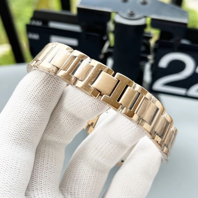 QuickDry CARTIER Watches 181097
