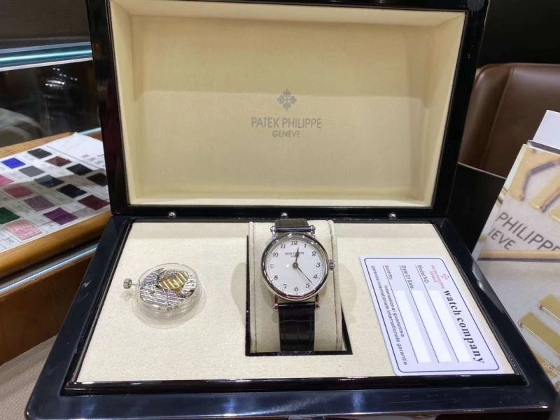 Comfortable CARTIER Watches 181022