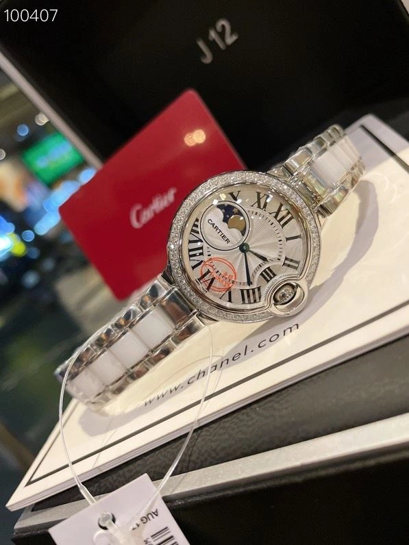 Elegant CARTIER Watches 180520