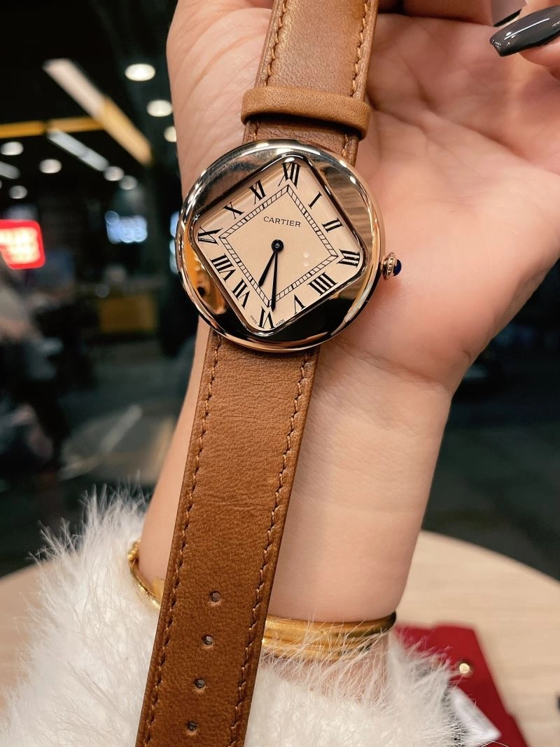 Effortless CARTIER Watches 180536