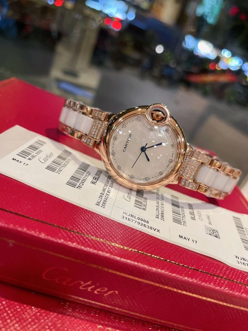 Elegant CARTIER Watches 180404