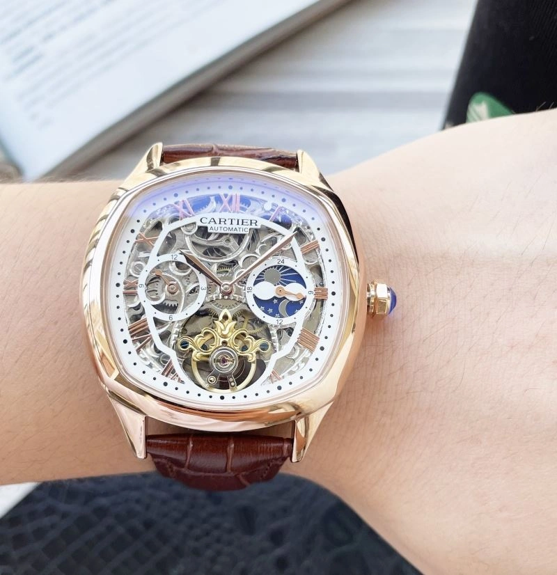 Trendsetting CARTIER Watches 180367