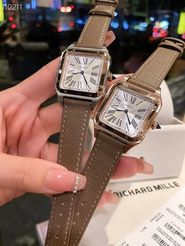 Contemporary CARTIER Watches 180183