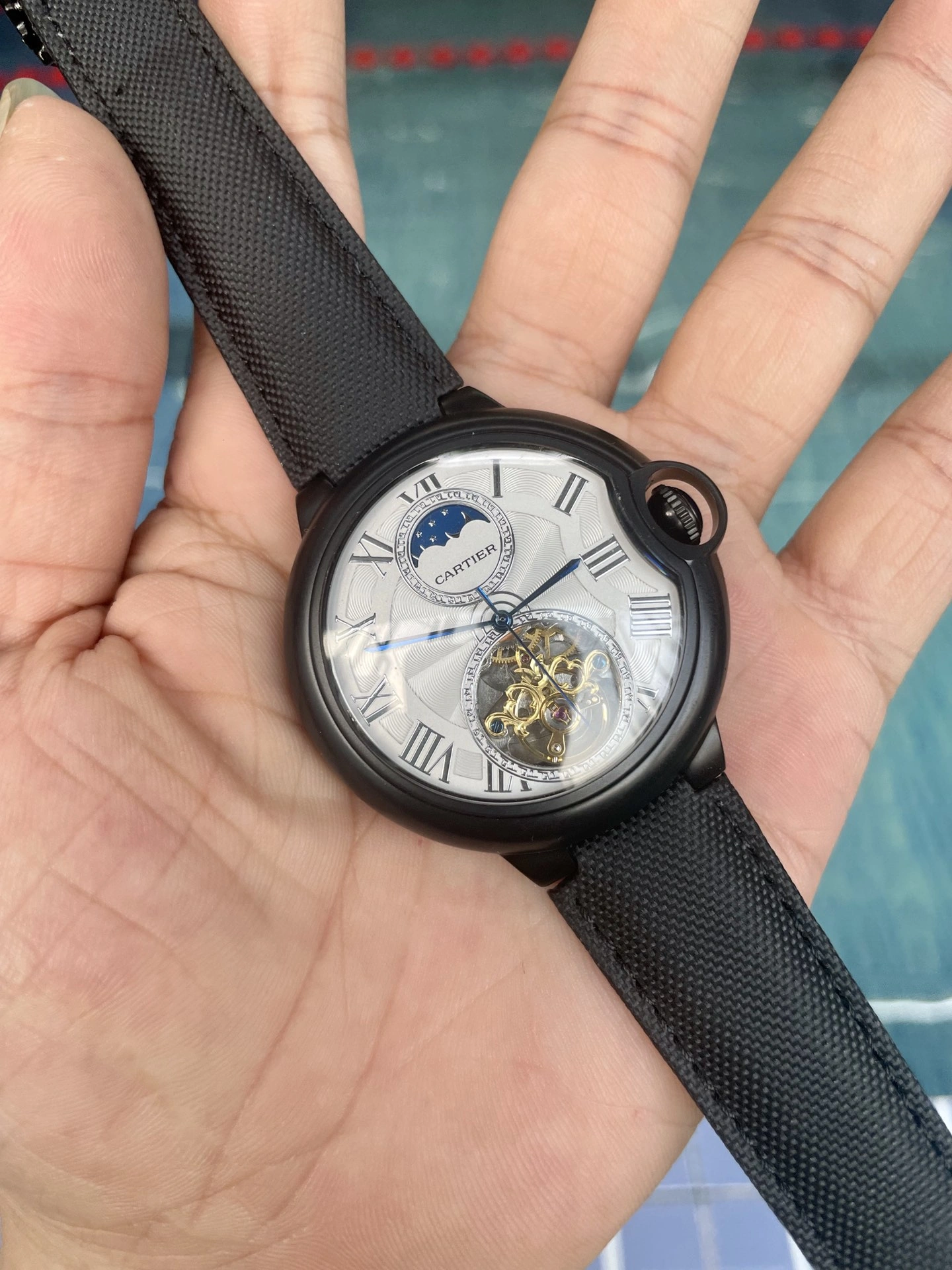 Tailored CARTIER Watches 179989
