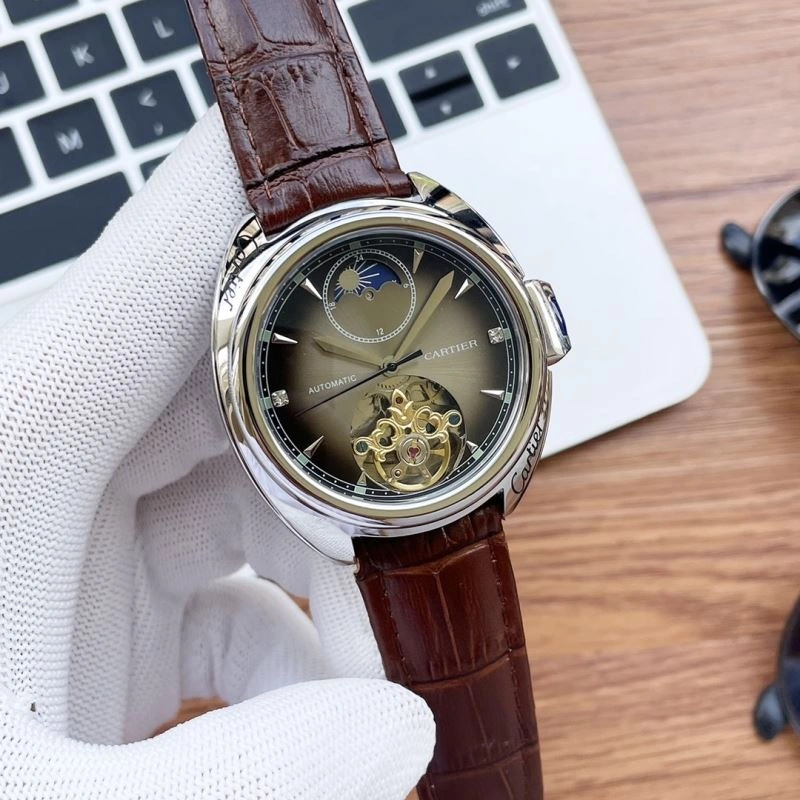 Sleek CARTIER Watches 179949