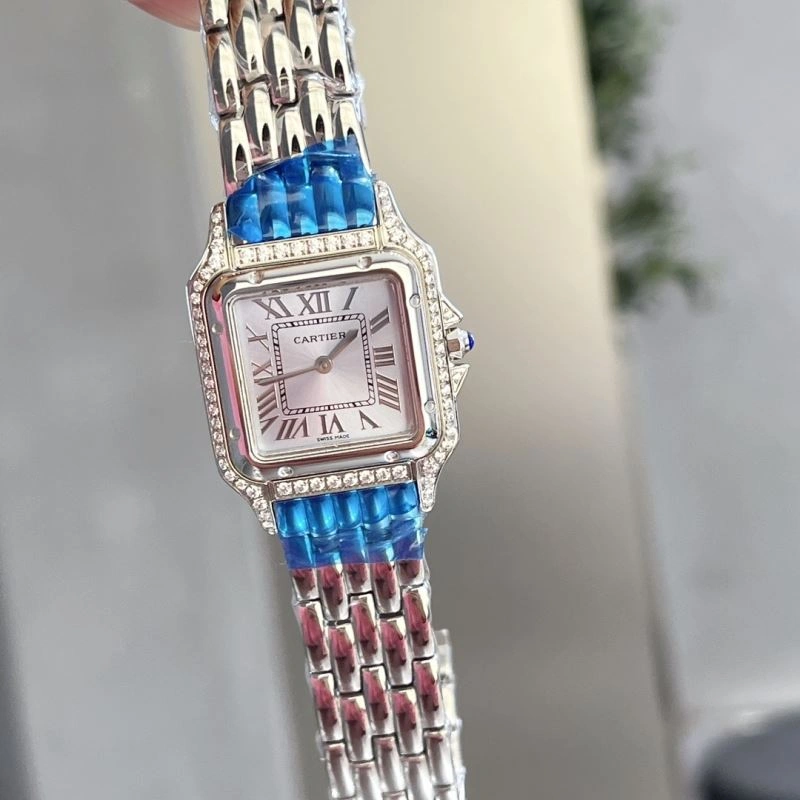 Vibrant CARTIER Watches 179880