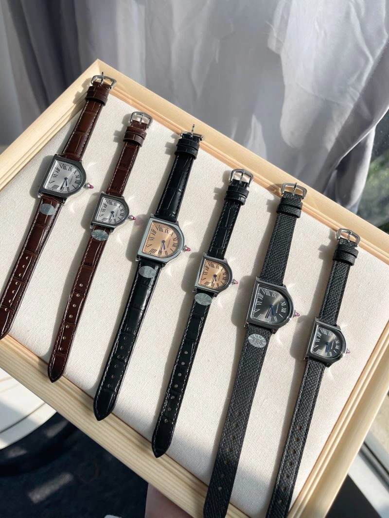 Chic CARTIER Watches 179836