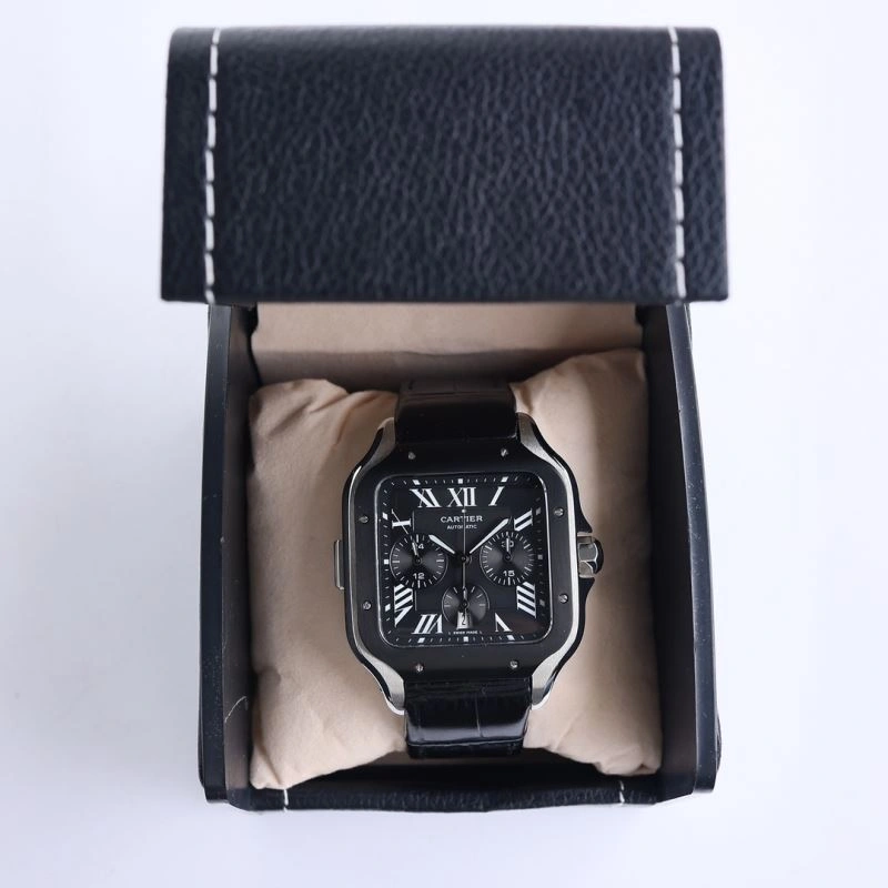 Versatile CARTIER Watches 179669