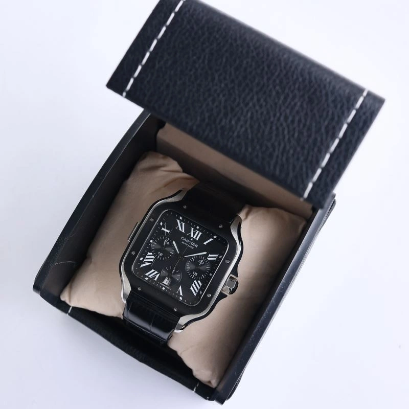 Versatile CARTIER Watches 179669