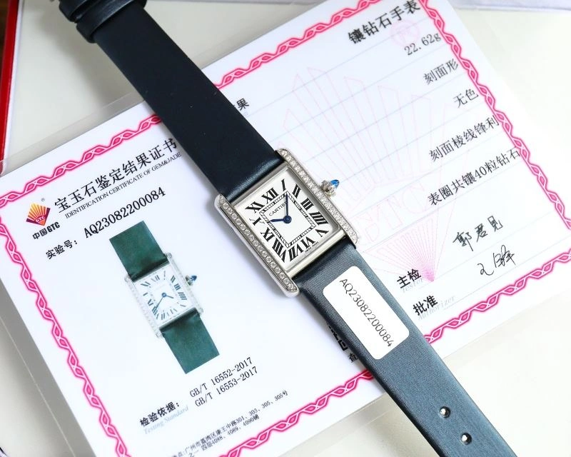 AllSeason CARTIER Watches 179636