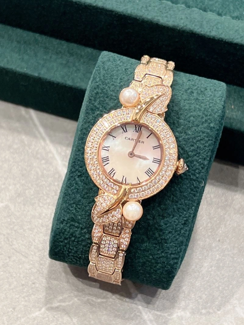 Sporty CARTIER Watches 179114