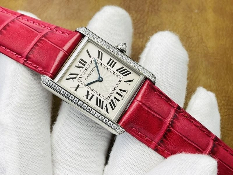 Refined CARTIER Watches 178687