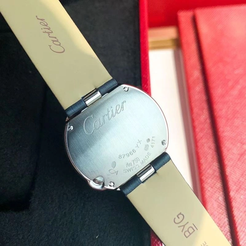 Minimalist CARTIER Watches 178472