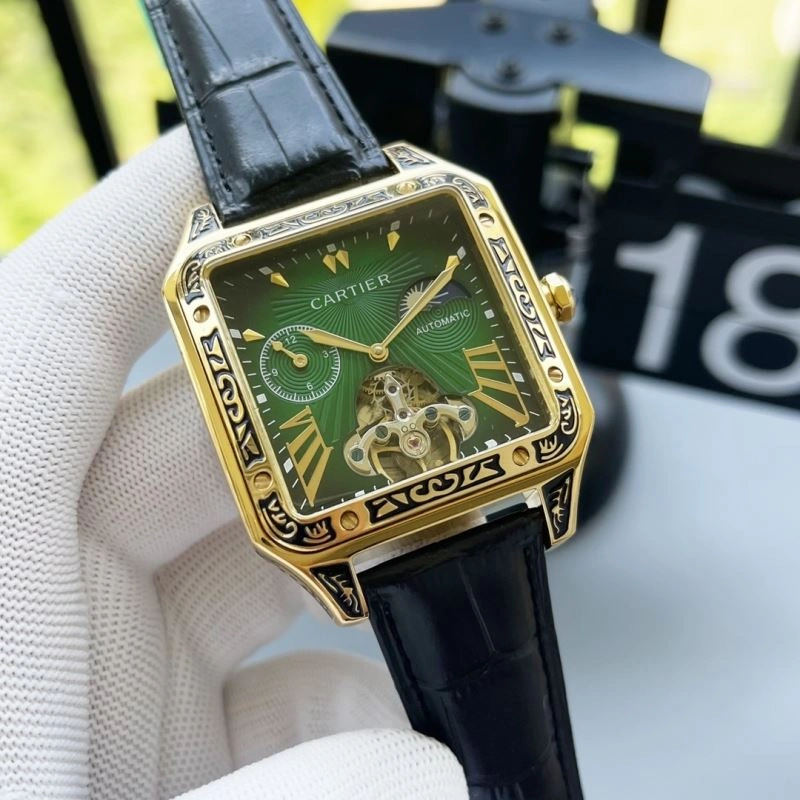 Sleek CARTIER Watches 179223