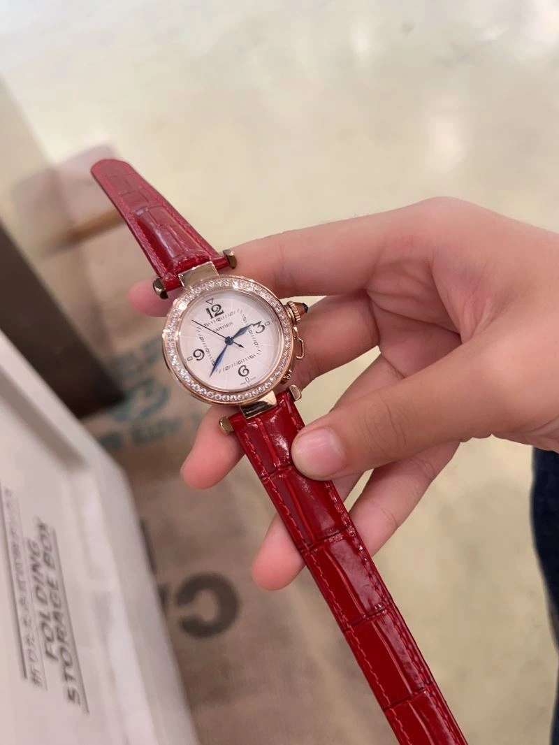 Stylish CARTIER Watches 179197