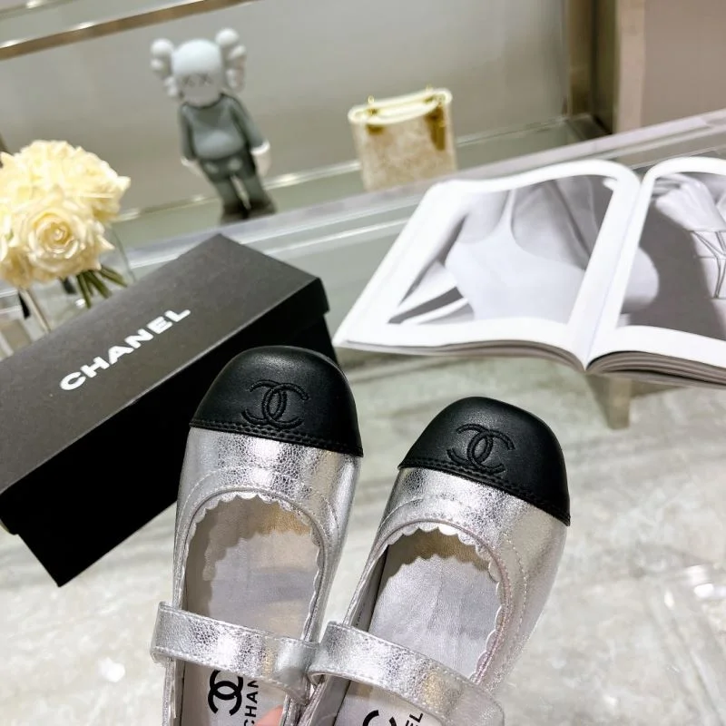 Packable CHANEL SHOES 30294