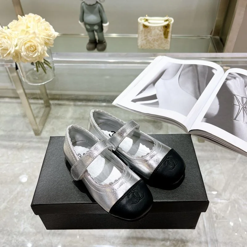 Packable CHANEL SHOES 30294