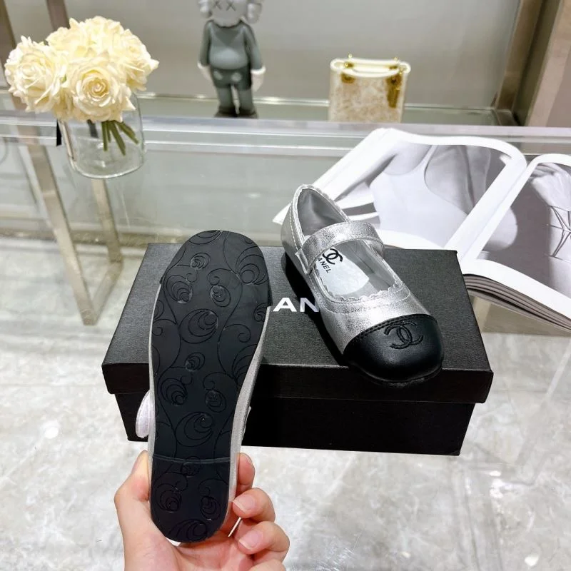 Packable CHANEL SHOES 30294