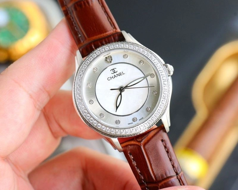 CHANEL Watches Compact 181692