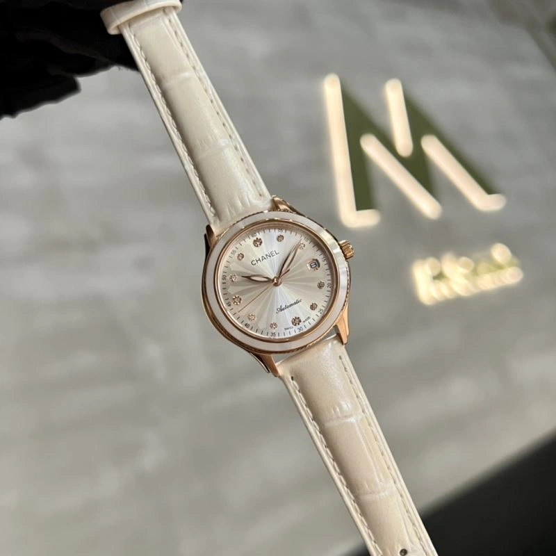 CHANEL Watches Colorful 181679