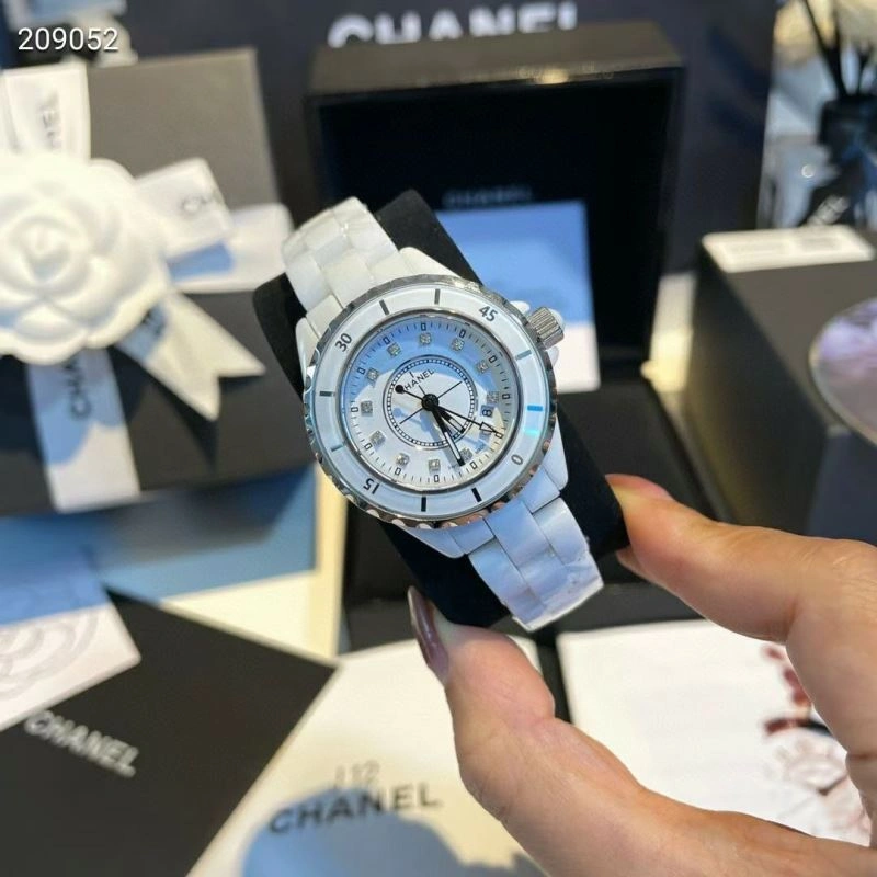 CHANEL Watches FashionForward 181651