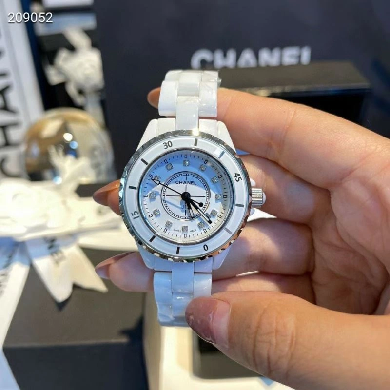 CHANEL Watches FashionForward 181651