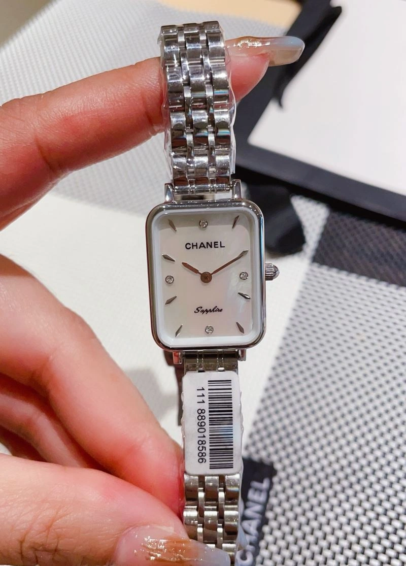 CHANEL Watches Unisex 181629