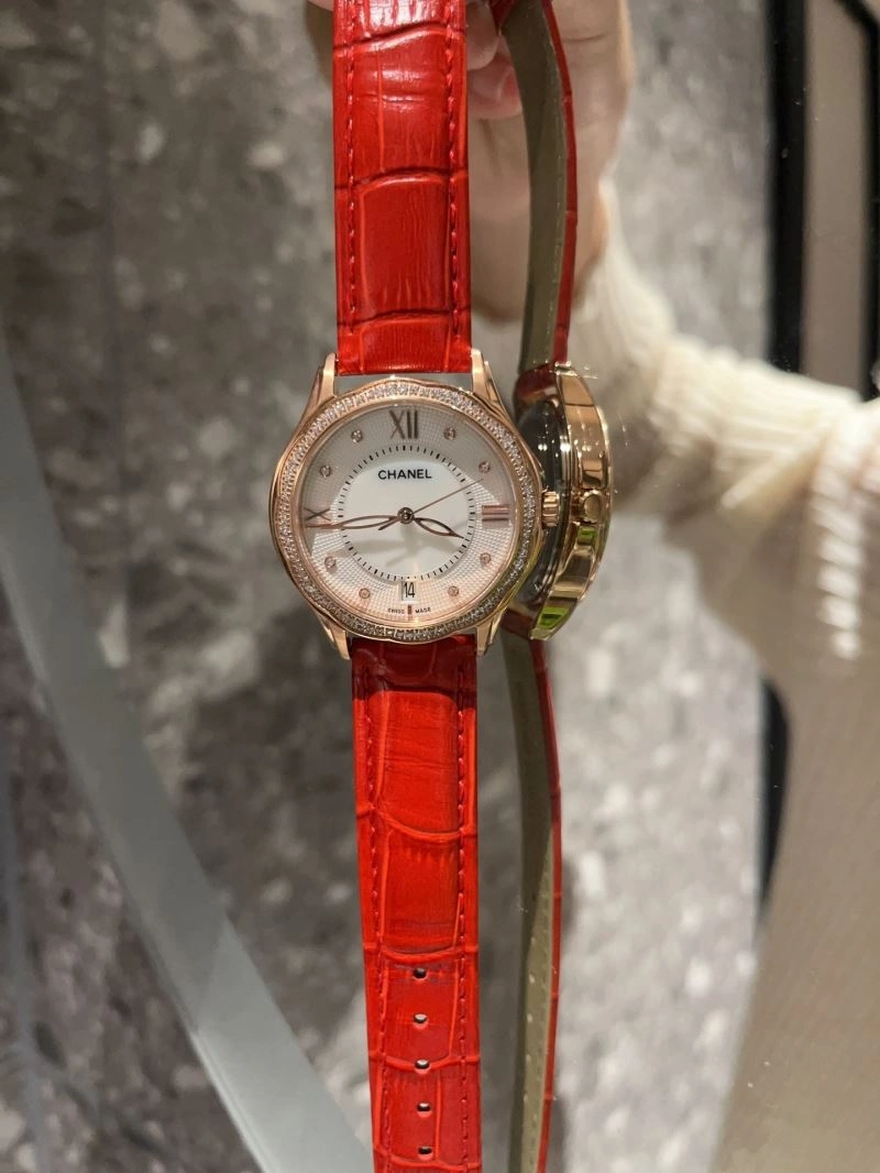 Trendsetting CHANEL Watches 181614
