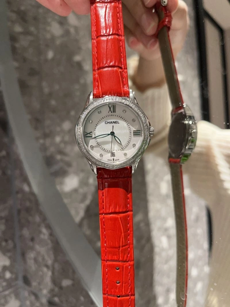 Popular CHANEL Watches 181616