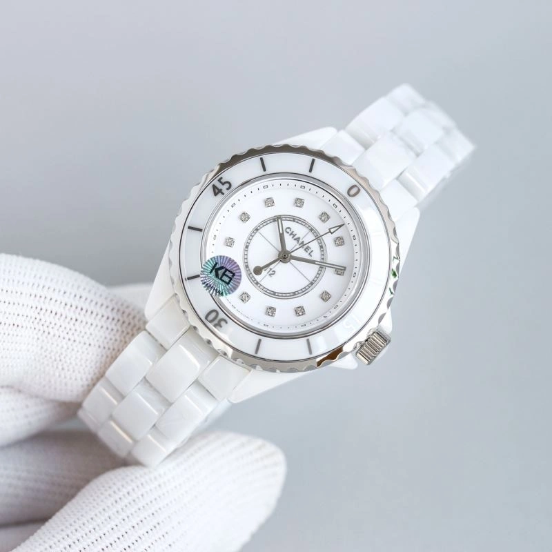 Sleek CHANEL Watches 181569