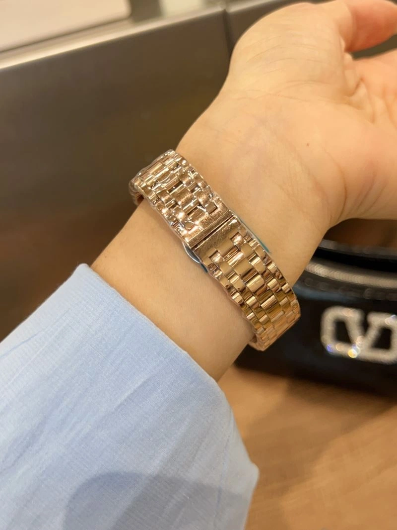 MoistureWicking CHANEL Watches 181577
