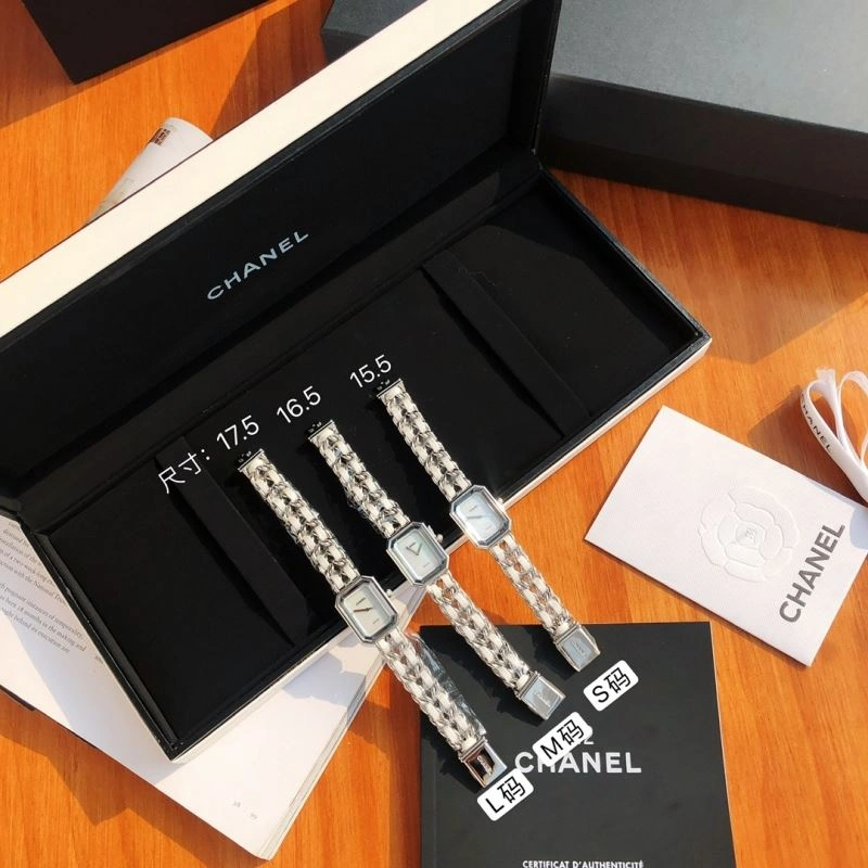 Unique CHANEL Watches 181537