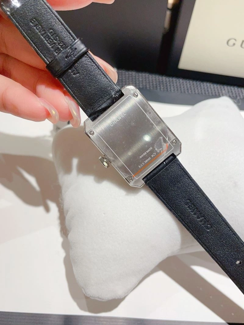 Effortless CHANEL Watches 181456
