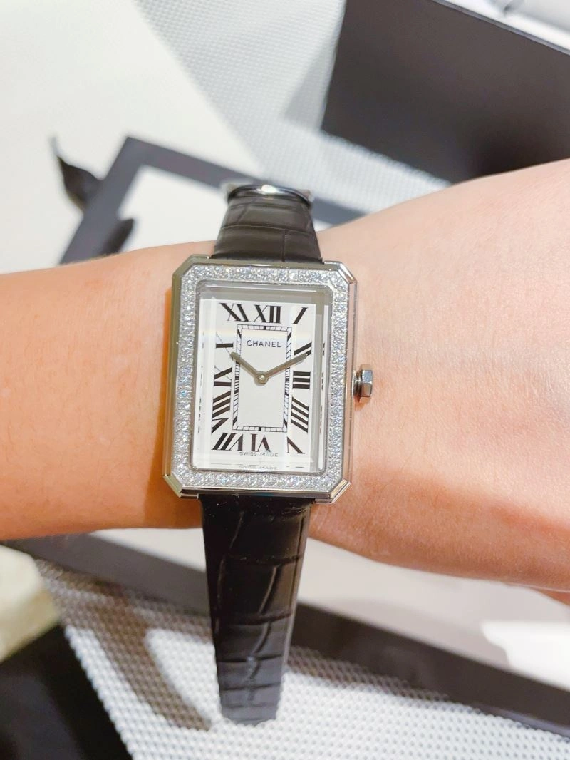 Effortless CHANEL Watches 181456