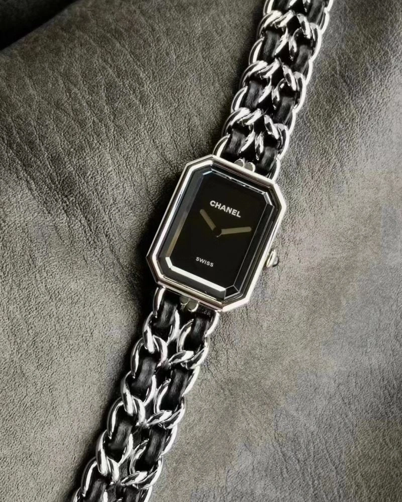 WrinkleFree CHANEL Watches 181427