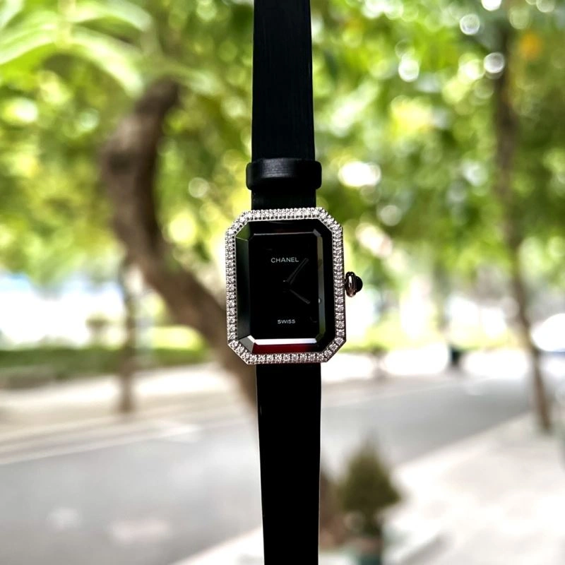 CHANEL Watches Bold 181428