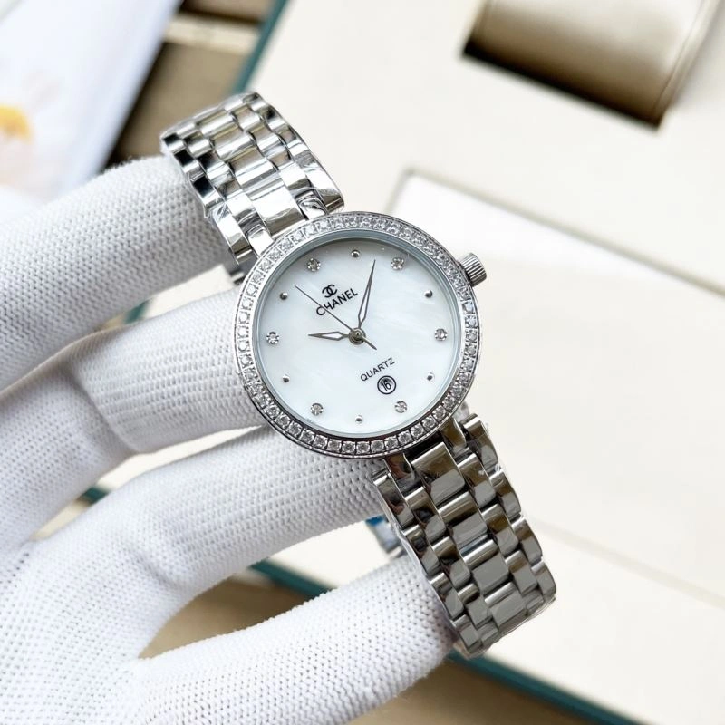 Soft CHANEL Watches 181340