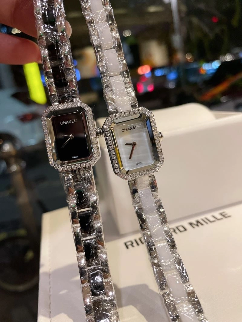 CHANEL Watches AllSeason 181326