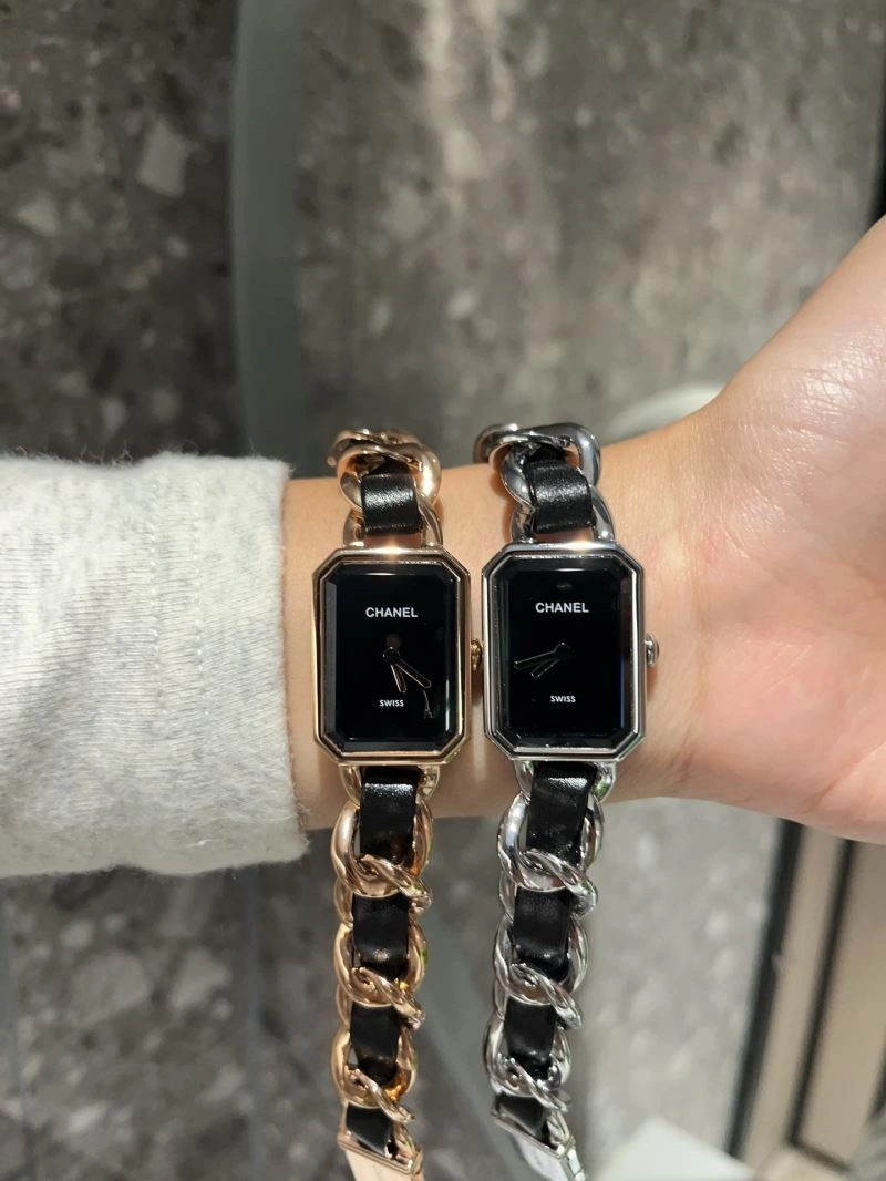StreetReady CHANEL Watches 181308