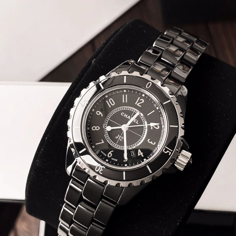 Refined CHANEL Watches 181220