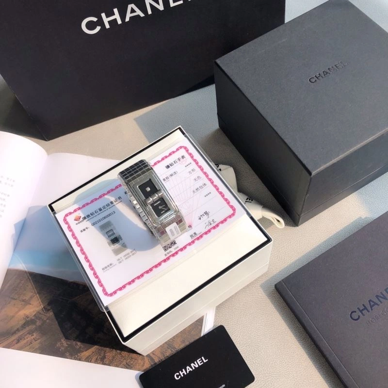 CHANEL Watches Affordable 181204