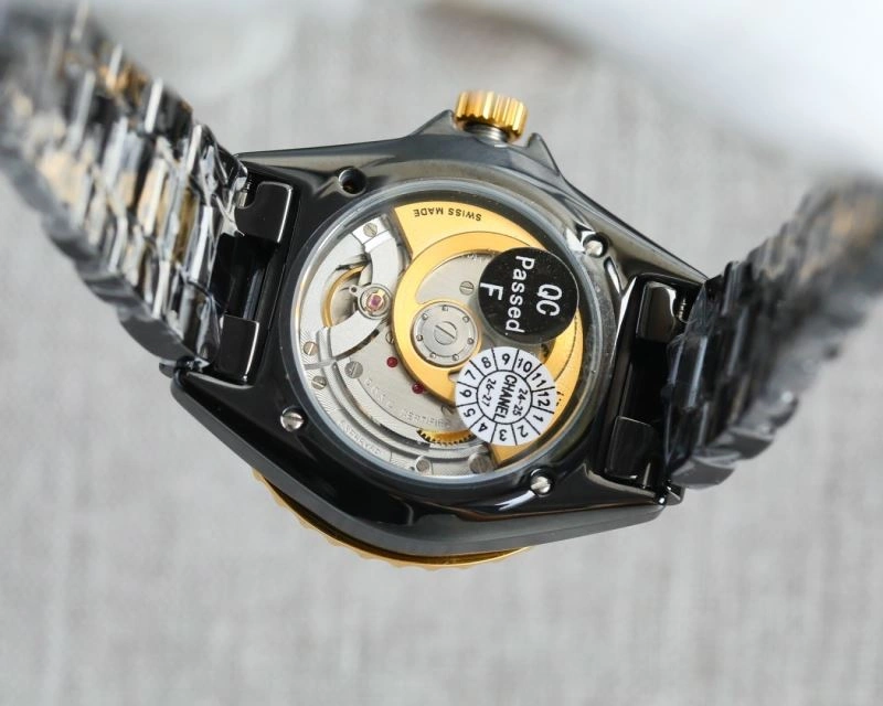 Contemporary CHANEL Watches 181187