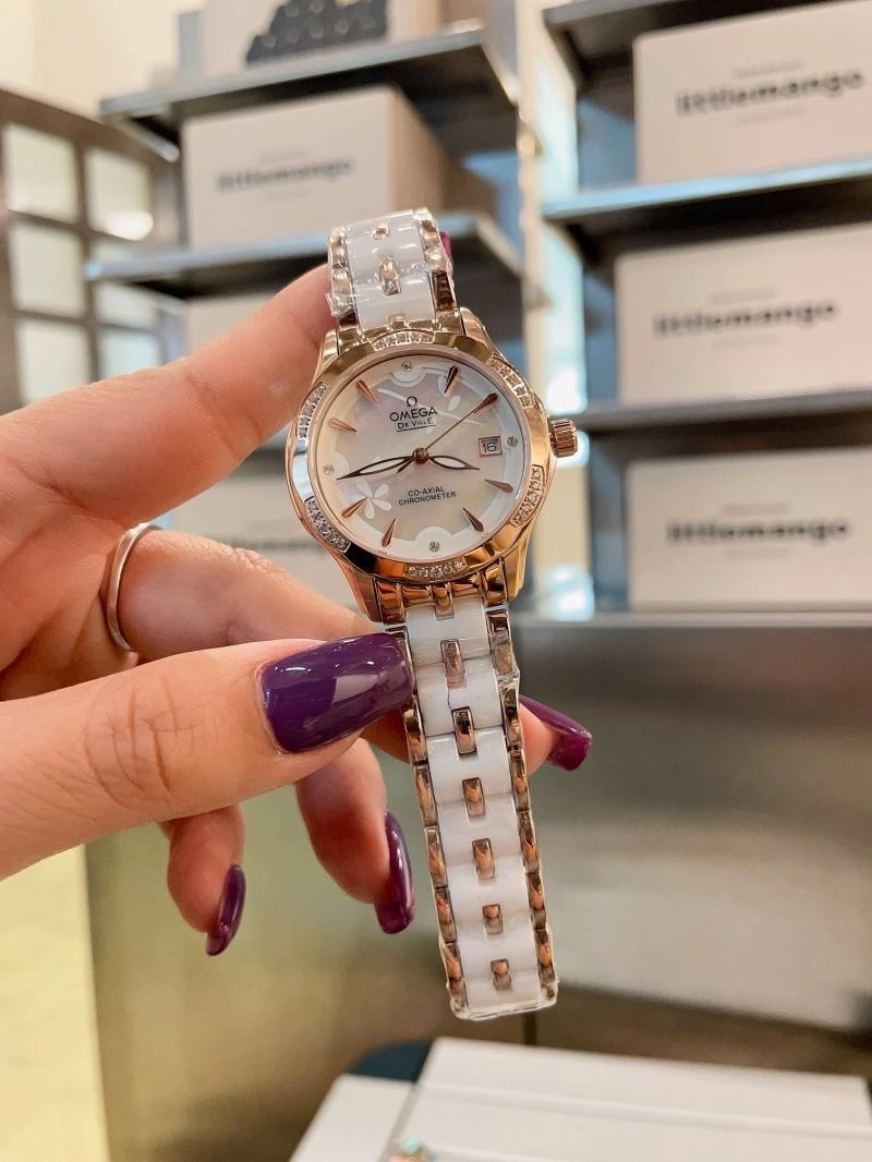 ModernLook CHANEL Watches 181407