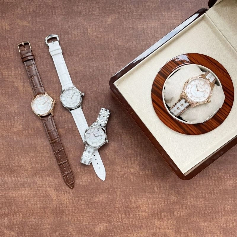 ModernLook CHANEL Watches 181357