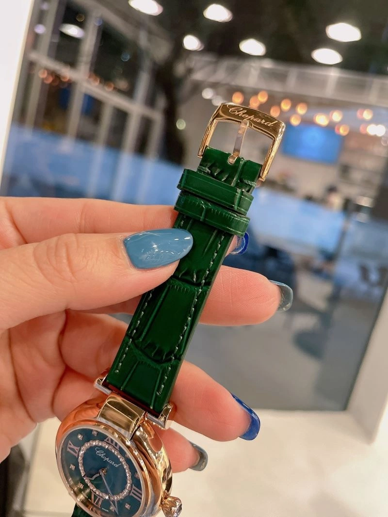 Minimalist CHOPARD Watches 181957