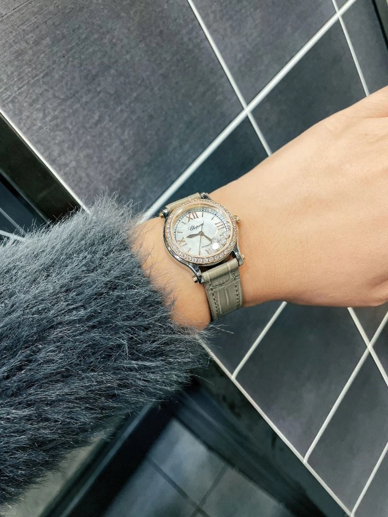 Snug CHOPARD Watches 181921